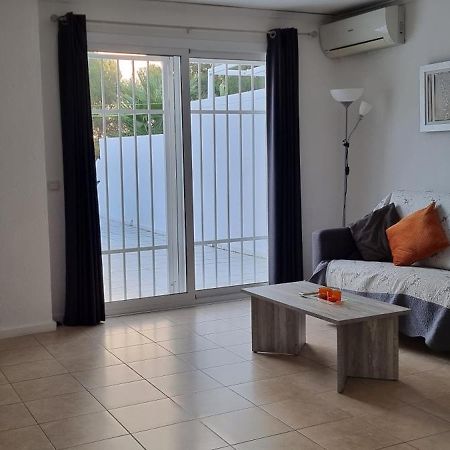 Immaculate And Modern 1 Bedroomed Apartment Denia Eksteriør bilde