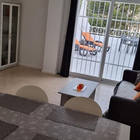 Immaculate And Modern 1 Bedroomed Apartment Denia Eksteriør bilde